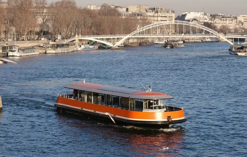 Croisière promenade sur la Seine à Paris – Sightseeing Cruise on the River Seine in Paris