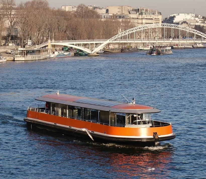 Croisière promenade sur la Seine à Paris – Sightseeing Cruise on the River Seine in Paris